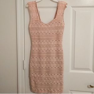 BODY CENTRAL lace bodycon